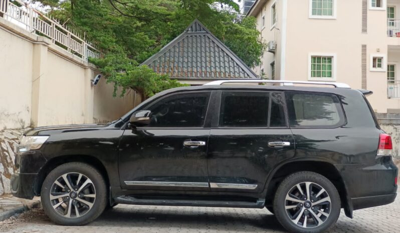 
								Naija Used 2020 Toyota Land Cruiser full									