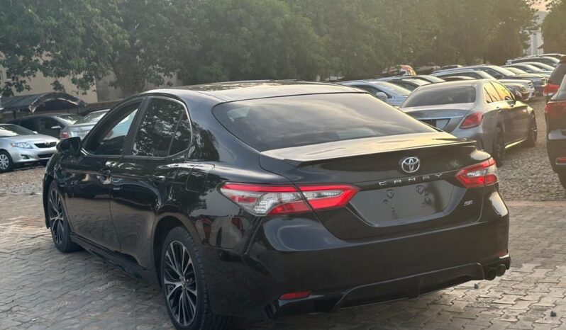 
								Naija Used 2018 Toyota Camry full									