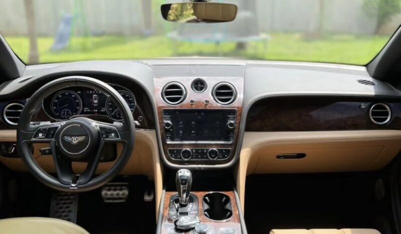 
								Foreign Used 2019 Bentley Bentayga full									