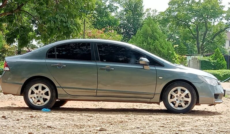 
								Naija Used 2009 Honda Civic full									