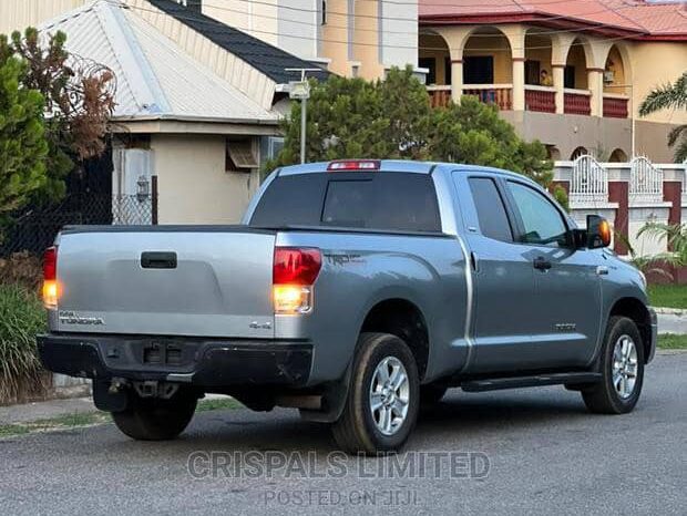 
								Foreign Used 2012 Toyota Tundra full									