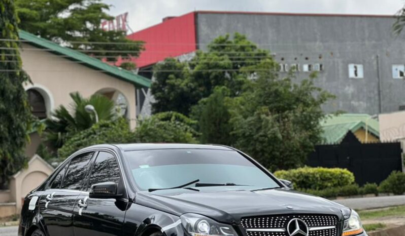 
								Naija Used 2014 Mercedes-Benz C 300 full									