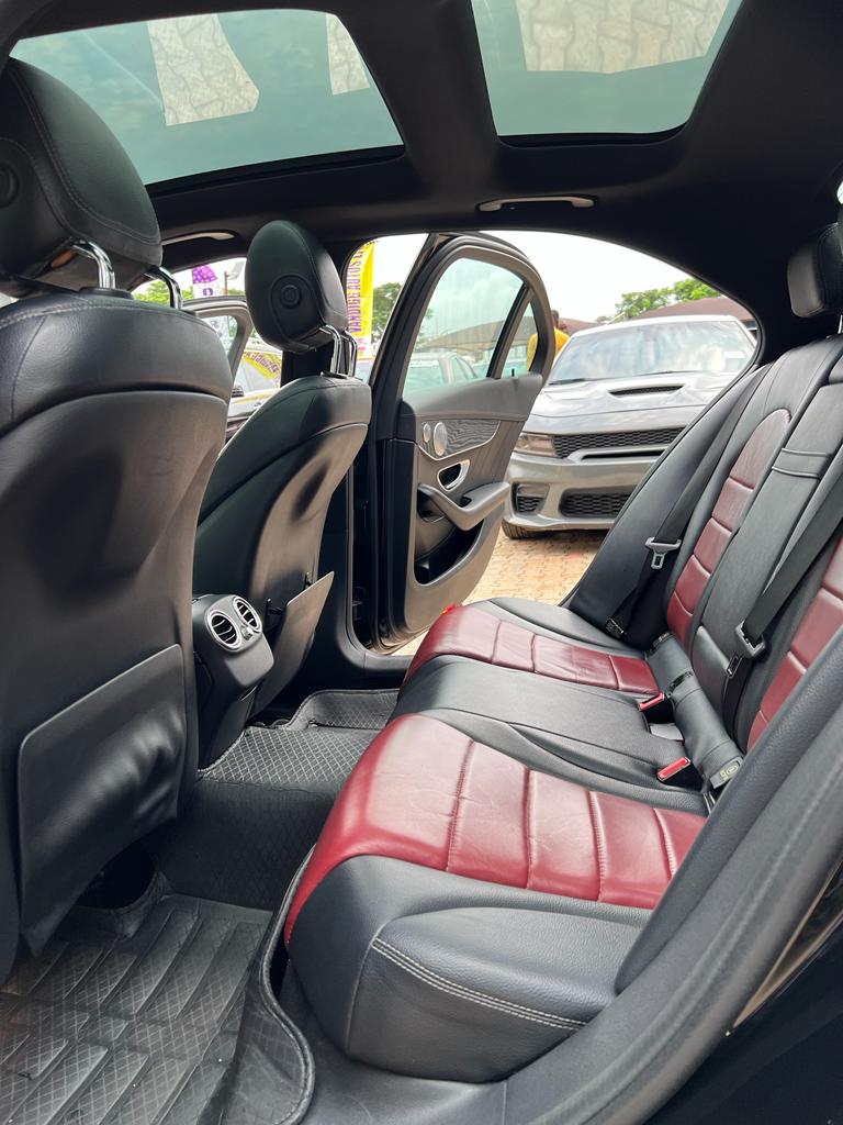 Naija Used 2015 Mercedes-Benz C 400