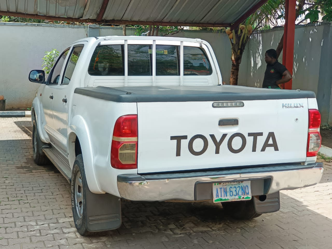 Naija Used 2014 Toyota Hilux