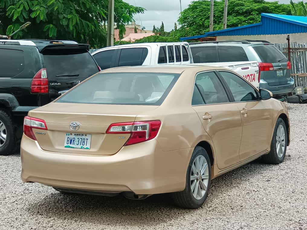 Naija Used 2013 Toyota Camry