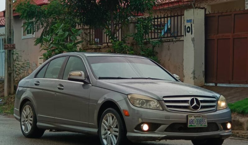 
								Naija Used 2008 Mercedes-Benz C300 full									