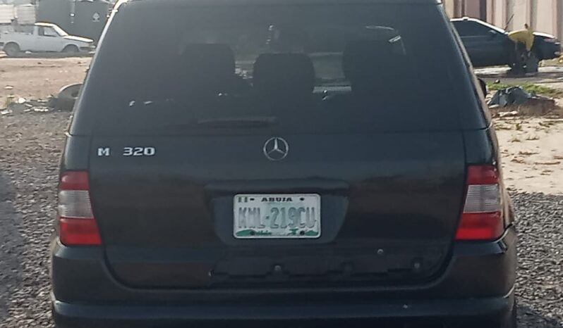 
								Naija Used 2006 Mercedes-Benz ML 350 full									